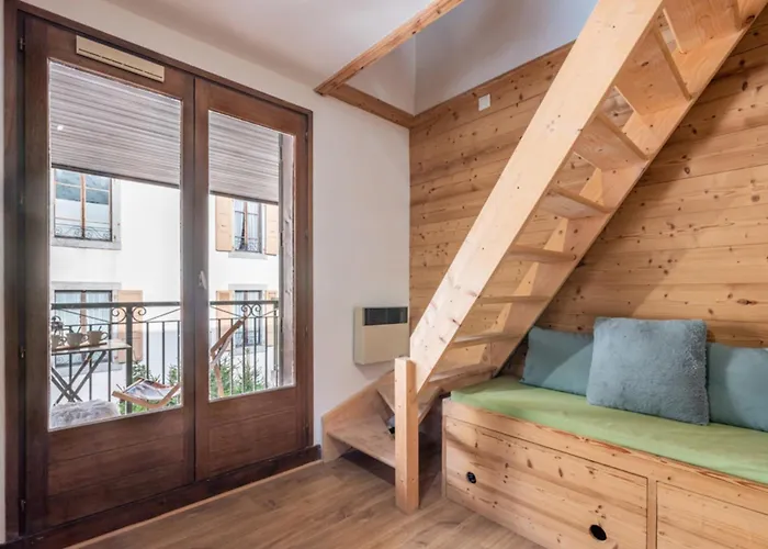 A Lovely Flat Right In The Centre Of 公寓 *